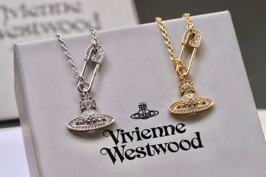 Vivienne Westwood necklace 12lyh138